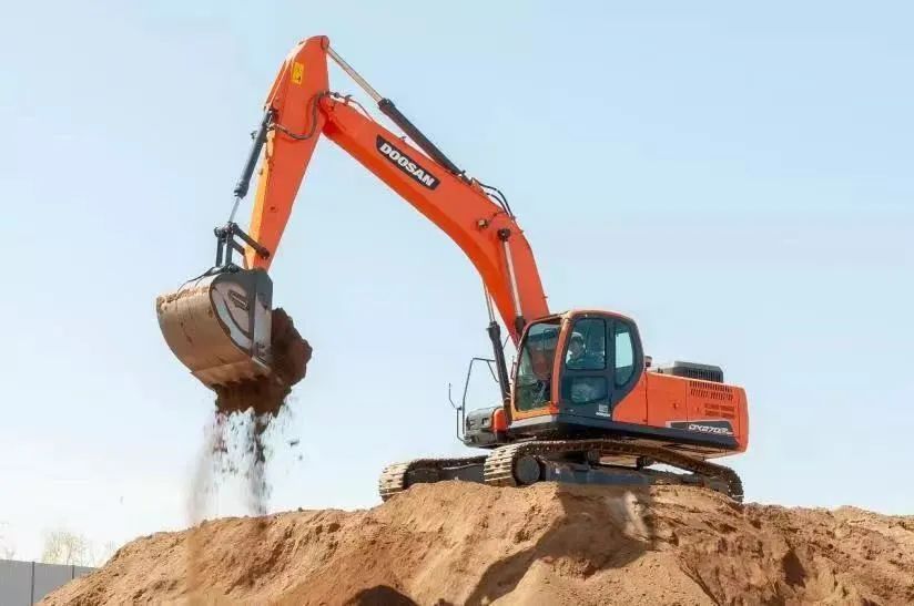 Doosan: Can't the excavator start in winter? Look at this!