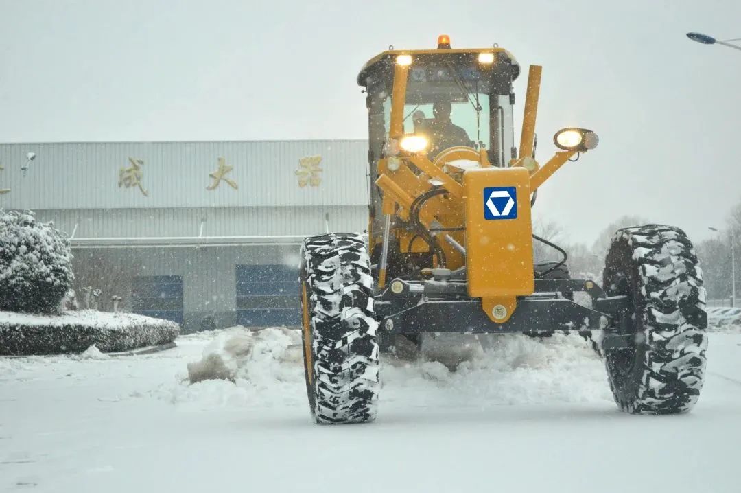 XCMG: At the critical moment, the muddy hunter can also become a snow swordsman!