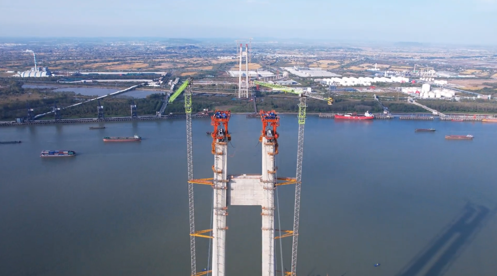 Help Set up the "Lifeline" in the Air, Zoomlion Tower Crane "Gemini" Escorts the Largest Span Single-deck Suspension Bridge in China (Interactive Courtesy)