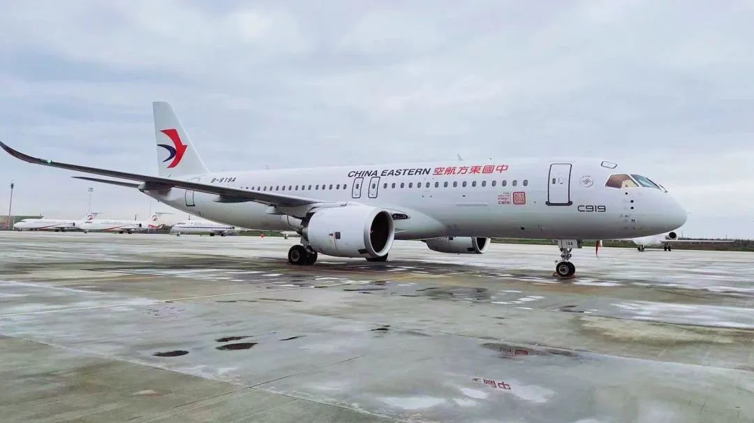 Liebherr wishes the world's first C919 a successful delivery to China Eastern Airlines