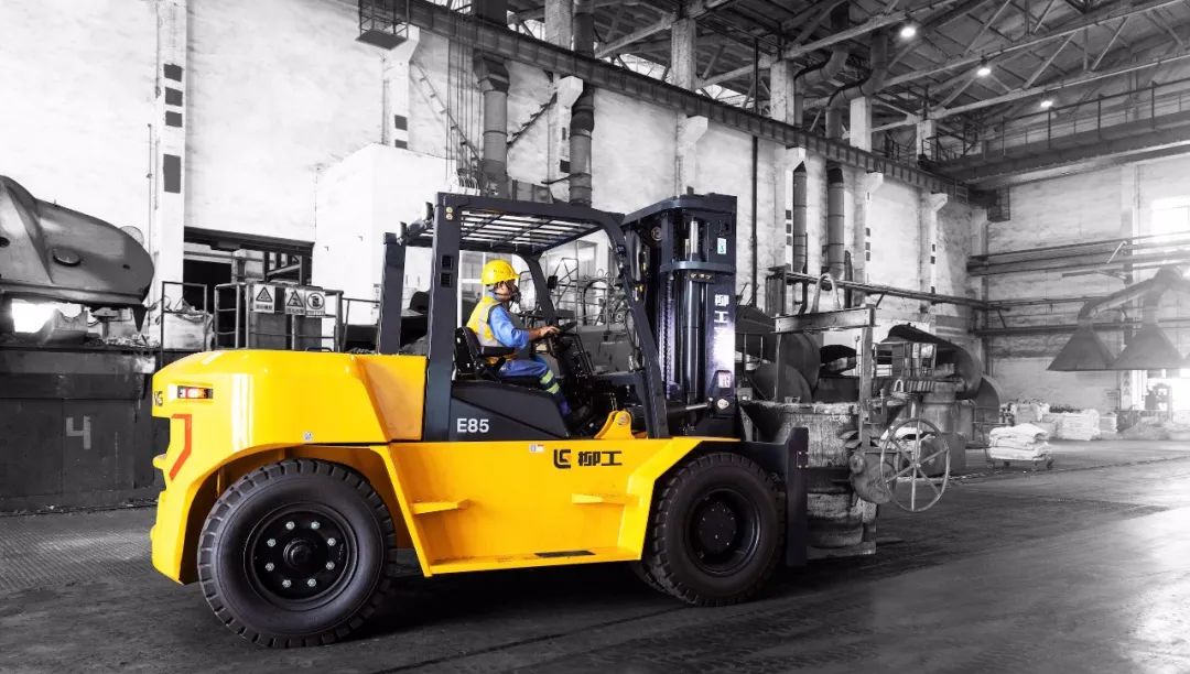 Flexible Heavy Duty | Liugong New E Series 8.5-10 T Internal Combustion Forklift Shocked the Market!