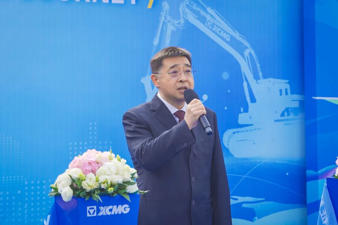 Drums of war urge! XCMG 100 Excavators "Decisive Battle" in Global Market