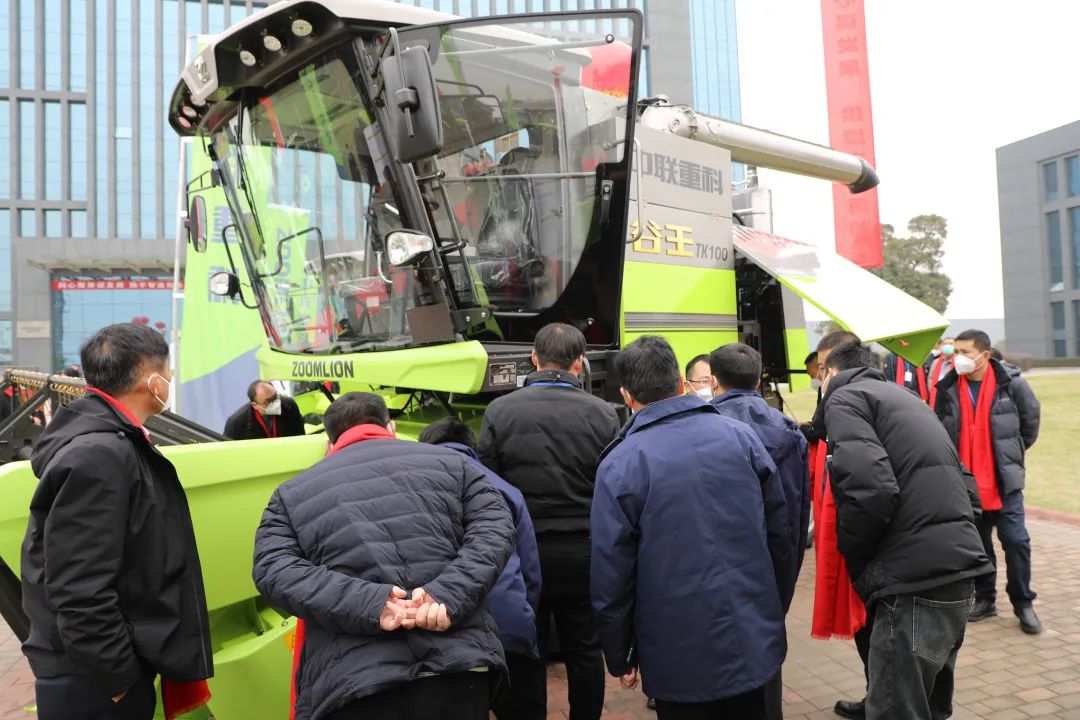 Zoomlion Agricultural Machinery Races on a New Green Track with Full Power in the Fourth National Era