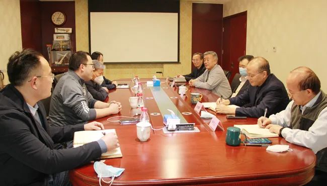 Consultant Kang Yi and Deputy Director Yang Guang of Silk Road Center Visited China Construction Machinery Industry Association