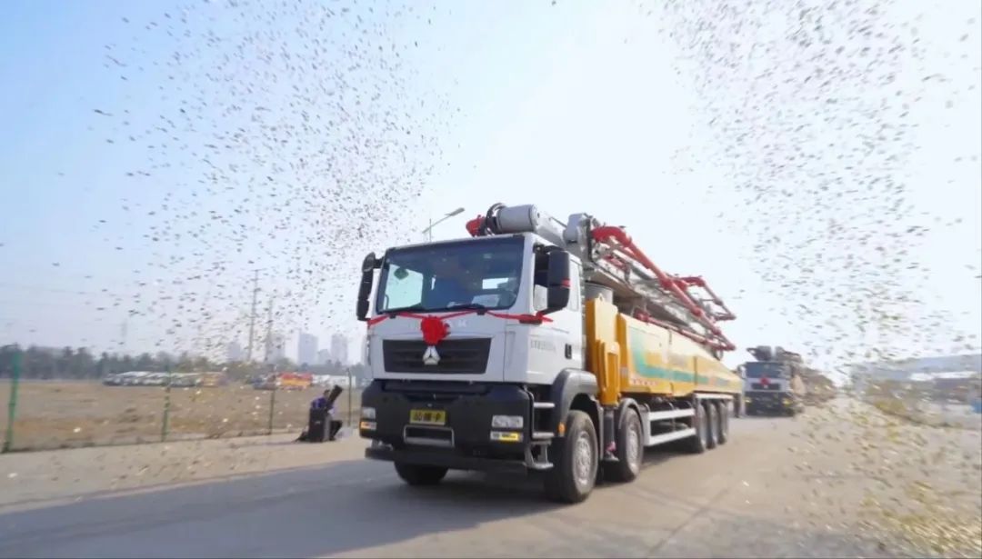 "Mao" set sail vigorously! Number of XCMG Rice Pump Trucks Launched Together
