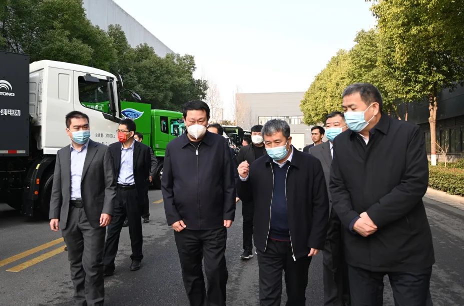 Liu Haofeng, Secretary of Wu'an Municipal Party Committee, visited and investigated Yutong Heavy Truck
