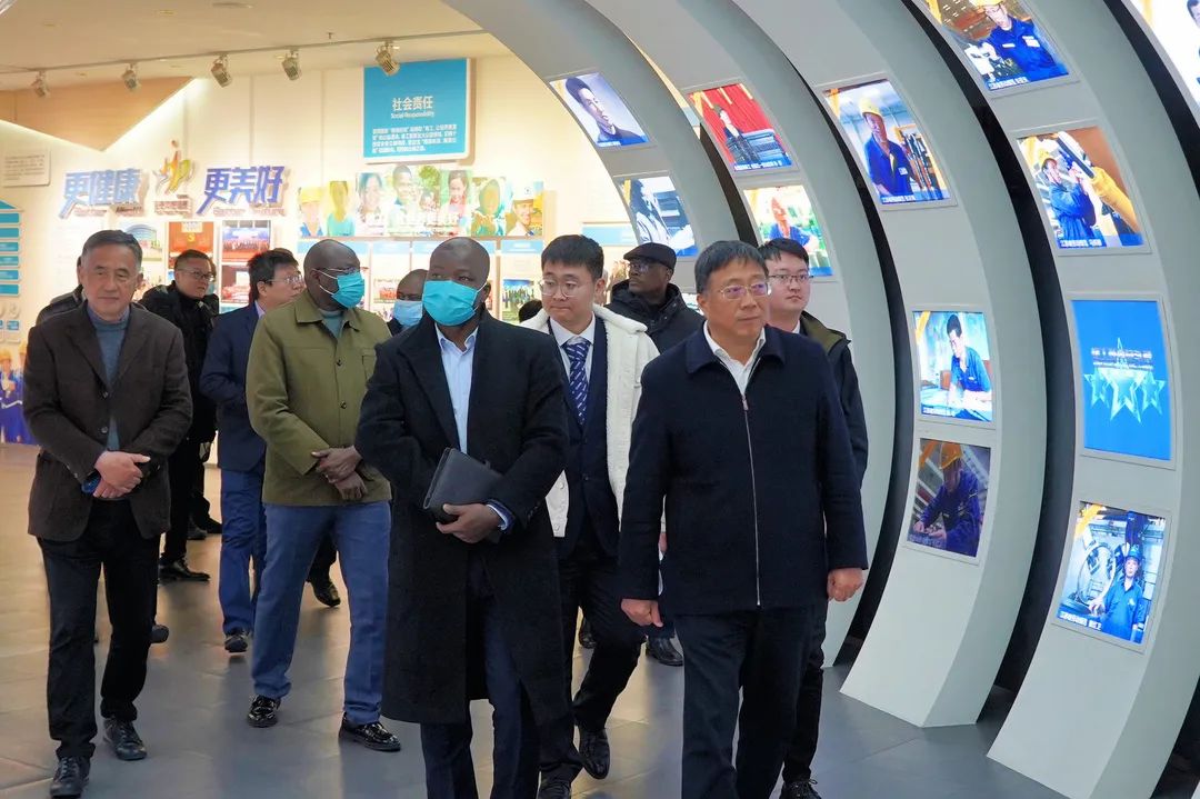 Friends come from afar! Mission of Foreign Guests Visits XCMG