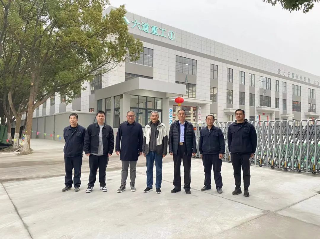 In February of the Spring Festival, the "Dragon Raises", the Industry Looks at the Recovery after the Epidemic — — The President and Secretary-General of the Road Construction and Maintenance Machinery Branch visited and investigated some member