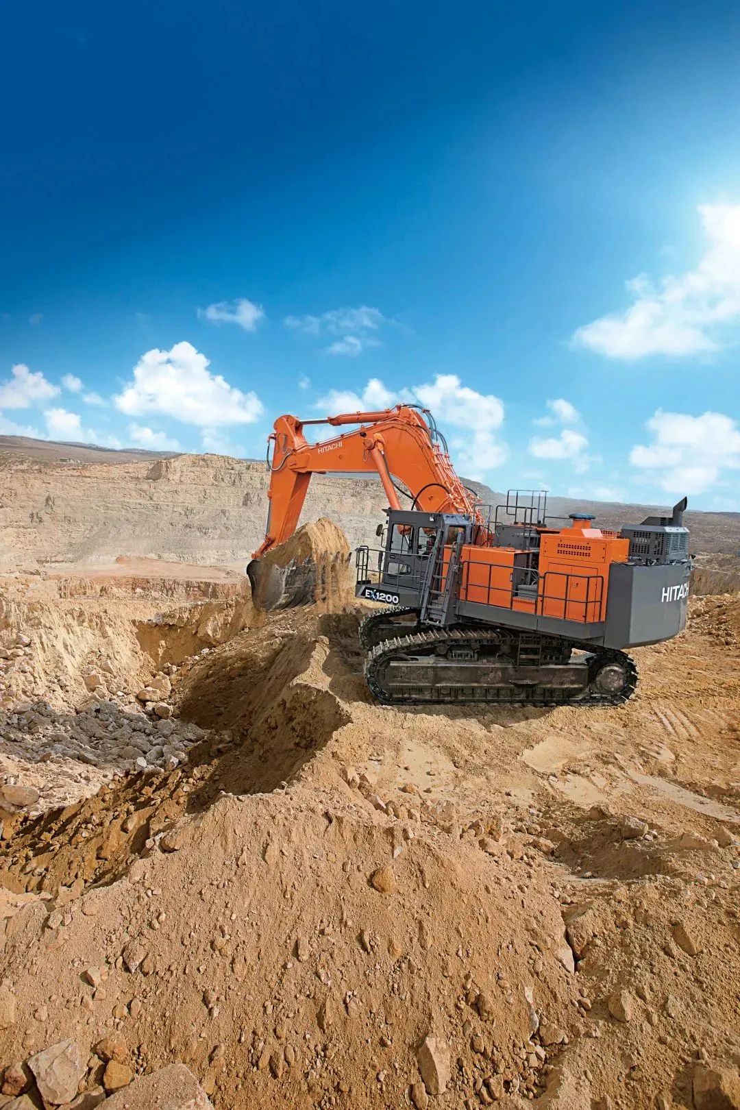Hitachi Construction Machinery: EX1200-7 Enters China's Mining Market in an All-round Way!