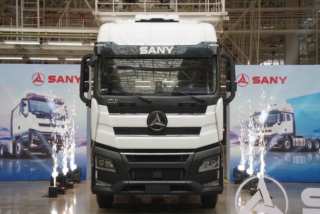 Here comes the new Zhu Hong! Sany Heavy Truck Deep Link with Cummins to Create "Peak Work of High-powered Heavy Truck"