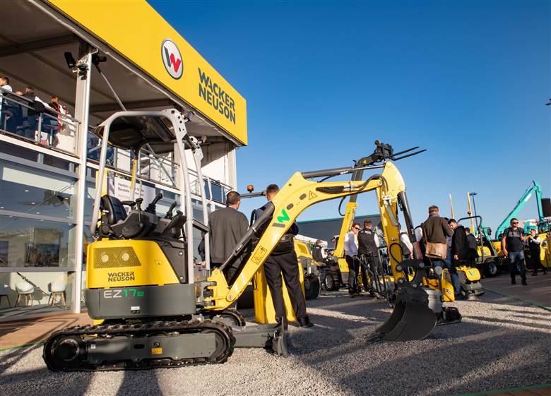 Wicknorthen presents 1.7 ton electric excavator and new loader at CONEXPO-CON/AGG