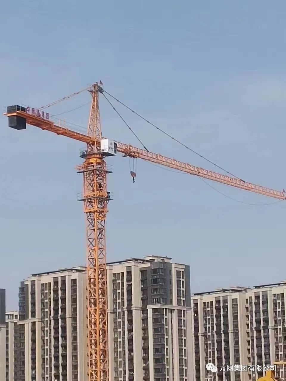 [Product style] The TC7030 tower crane of Fangyuan Group is in service in the construction of Yantai Yuhuangding Hospital