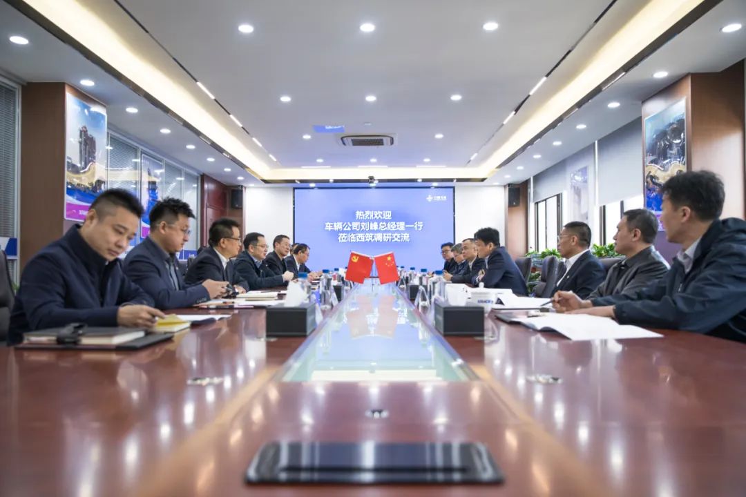 Peng Zhengyong Meets with Liu Feng, General Manager of CCCC Vehicle Company