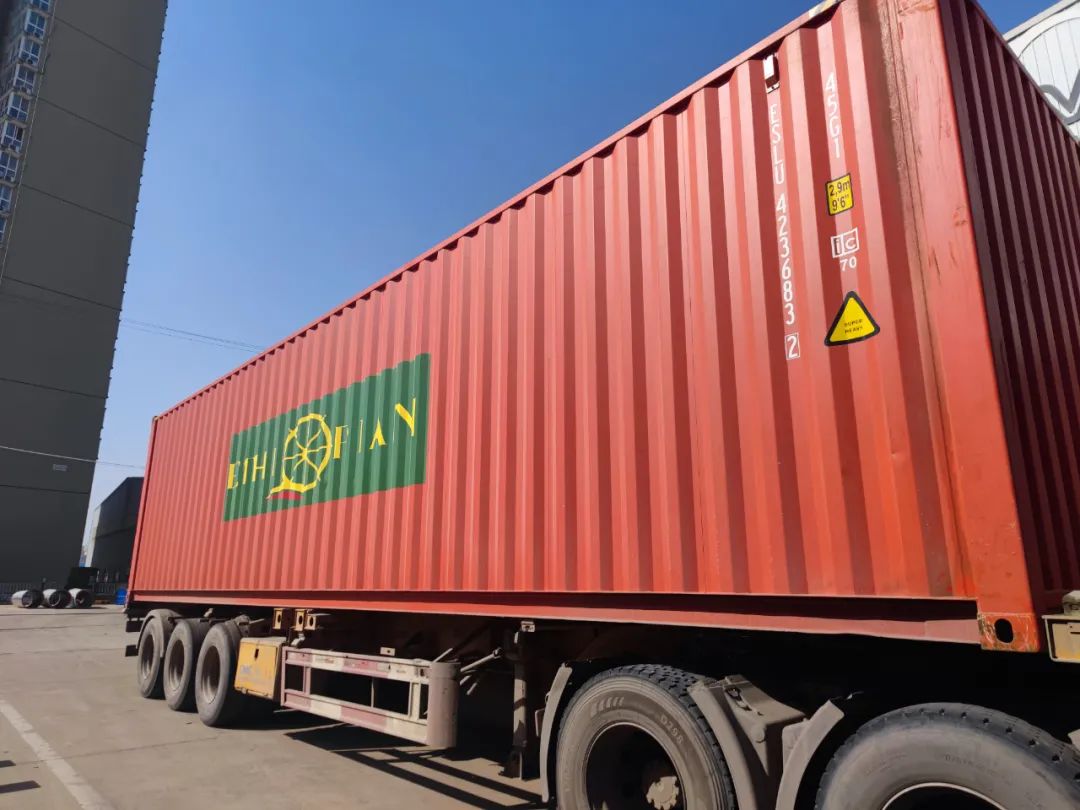 Liaoyuan Construction Machinery Co., Ltd.-Equipment loading and delivery of export asphalt mixing station