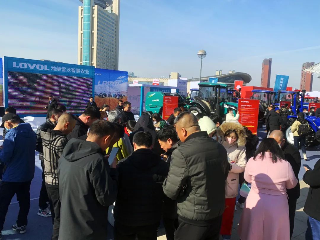 Strength circle fans! Weichai Lovol Smart Agriculture New Products Stunning Appearance at Jilin Agricultural Machinery Exhibition