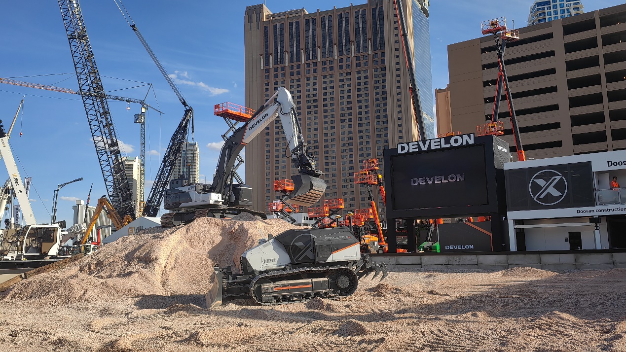 Concept-X2 Unmanned Construction Demonstration at DEVELON USA Exhibition Site