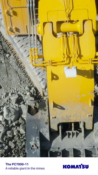 Komatsu: PC7000 at work