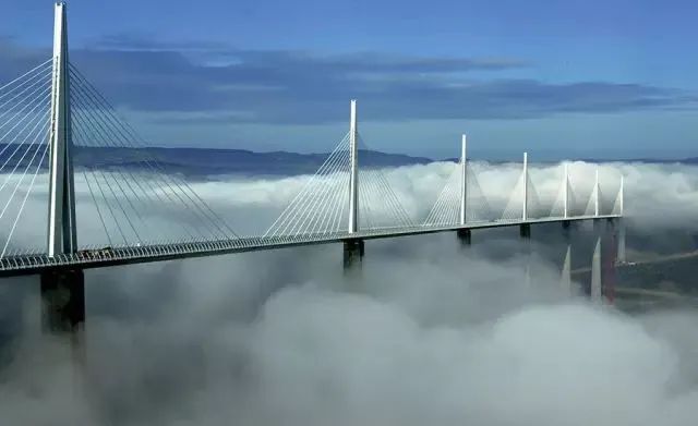 Dynapac Hi-Tech Compaction Technology Helps French "Sky Bridge" Restoration Project Successfully Completed