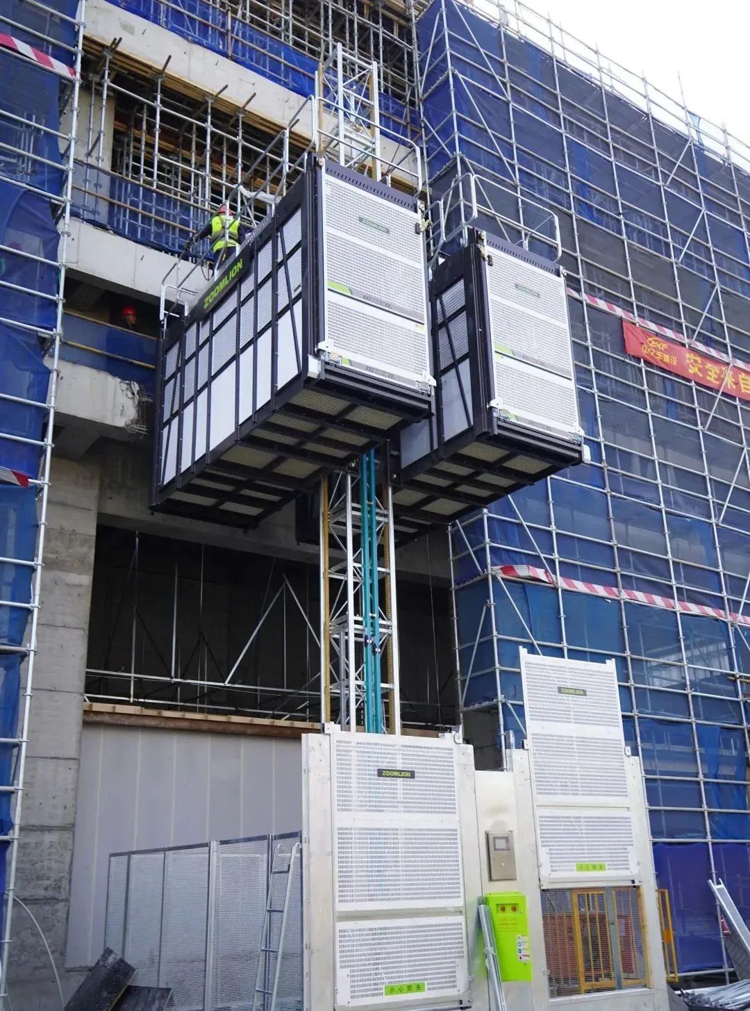 Boosting the acceleration of intelligent construction, Zoomlion's intelligent construction elevator became popular