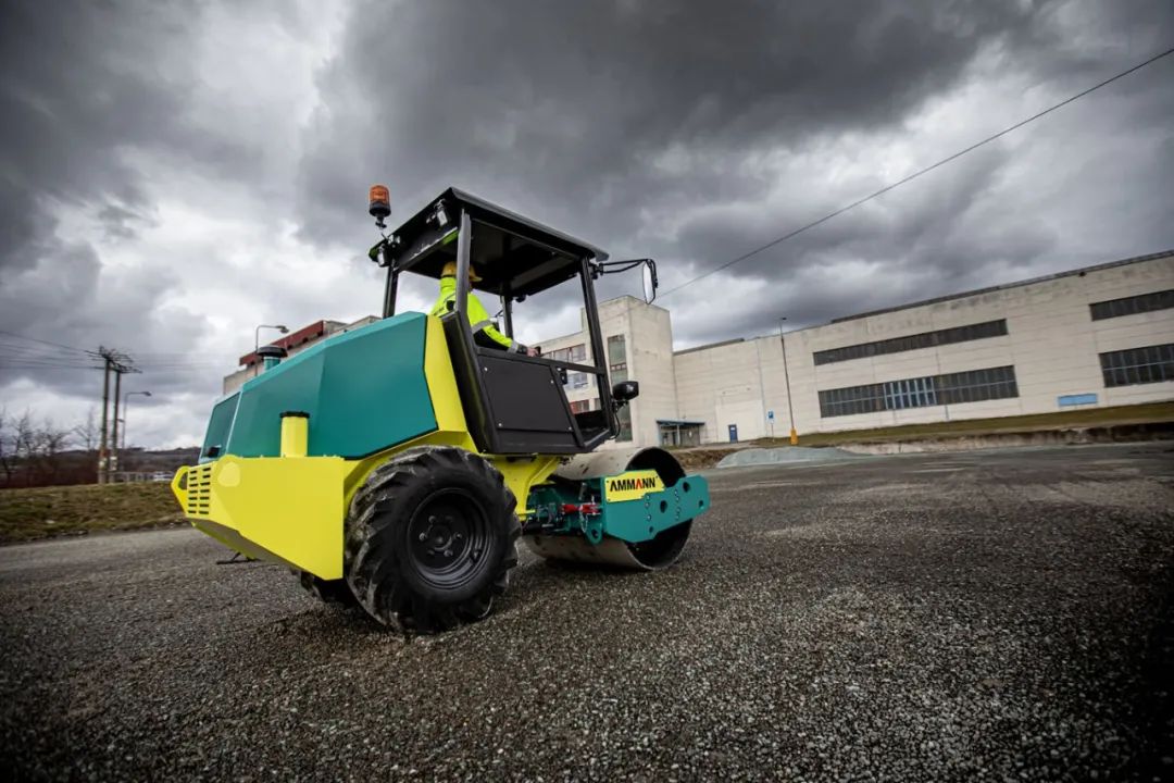 ANMAI Demonstrates Asphalt Mixing Technology and Compaction Equipment at CONEXPO 2023