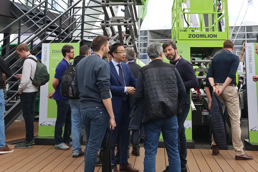 Sharp Blade Unsheathed, Strength Confirmed | Zoomlion Intelligent High-speed Machine Blooms CONEXPO-CON AGG 2023
