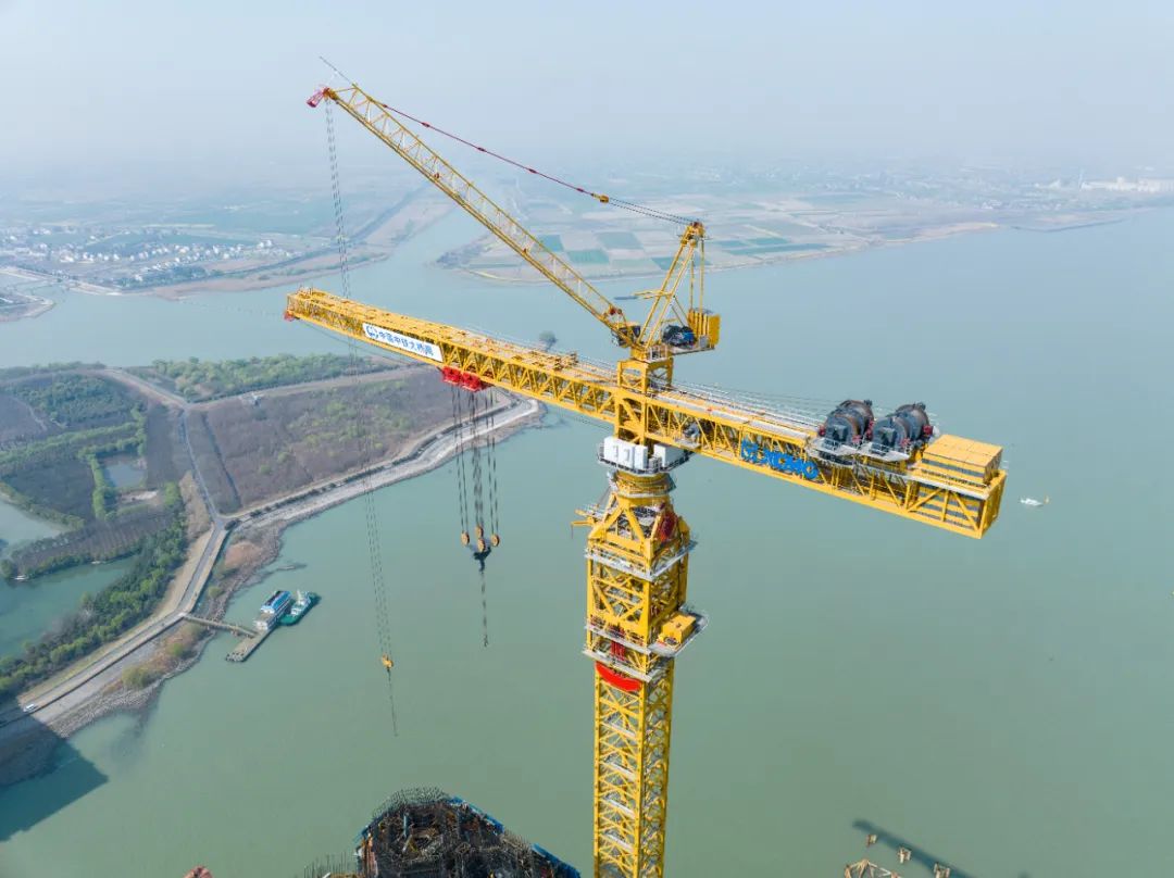 [Parts Case Selection] Hit the scene at 250 meters high! XCMG Hydraulic is the closest to the sky