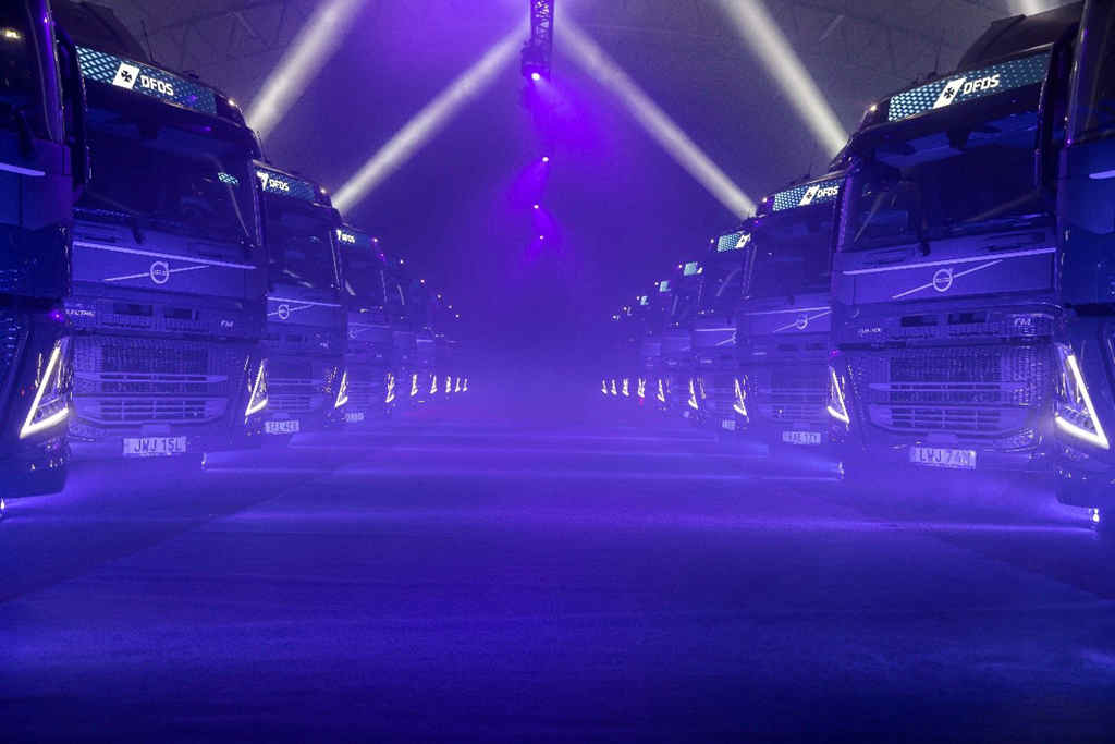 Volvo Trucks Deliver 20 Pure Electric Heavy Trucks