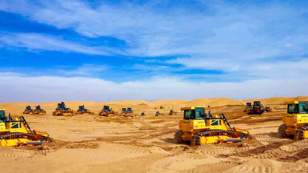 To build a beautiful China, Shantui "Iron and Steel Division" to tackle the world's largest photovoltaic pilot project!