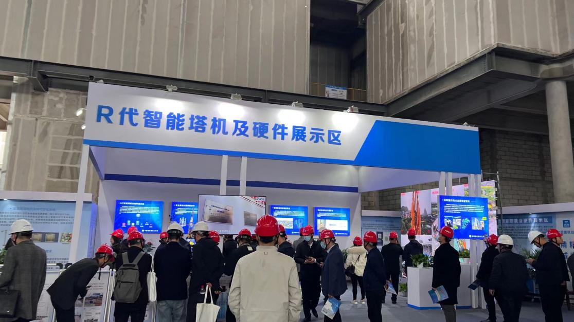 A new benchmark for smart security! Zoomlion R Generation Tower Crane "Burning" in Hangzhou