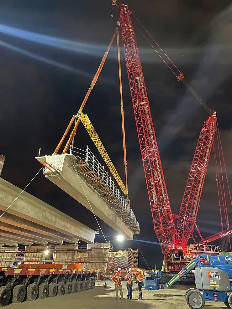 MLC650 has become a key tool in Australian highway construction projects.