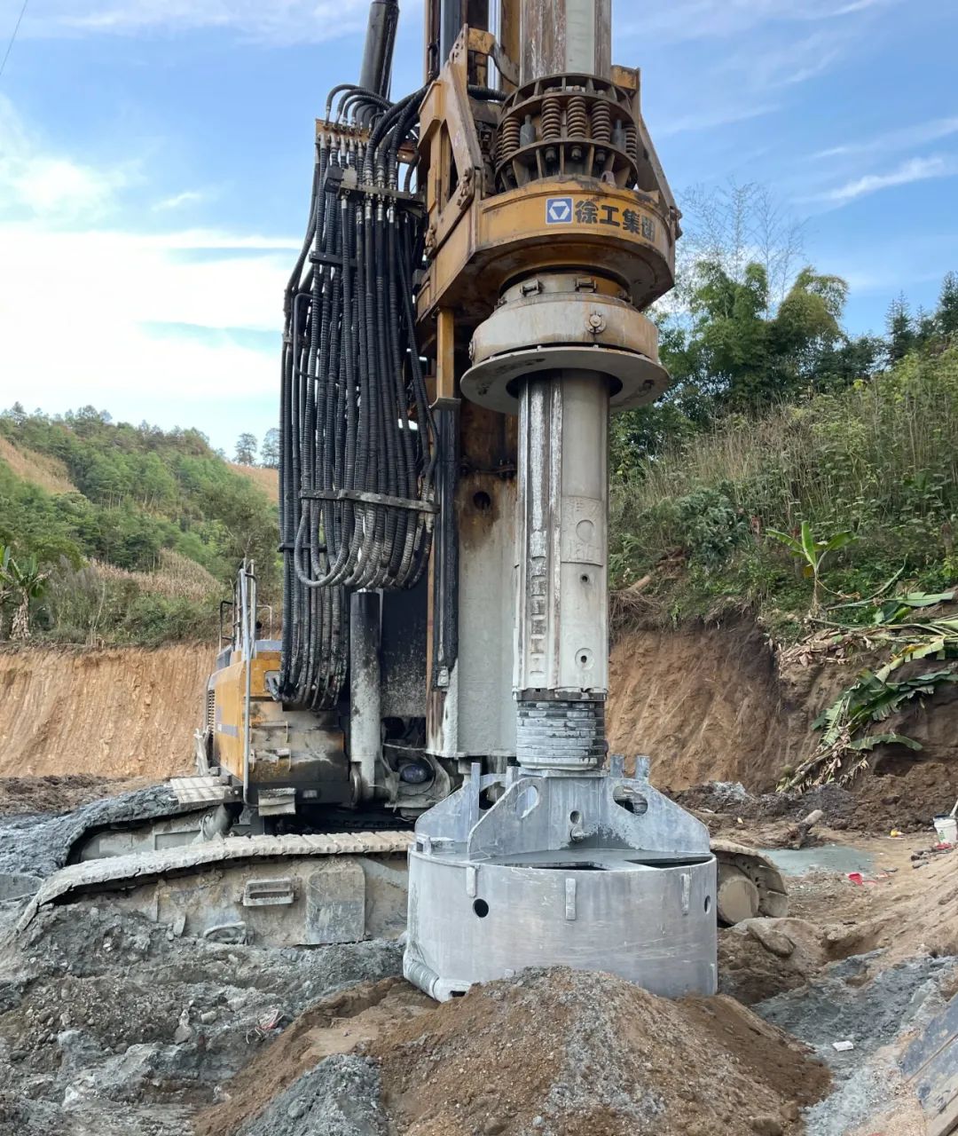 Strong, solid, comfortable.. XCMG XR400E gets rave reviews!