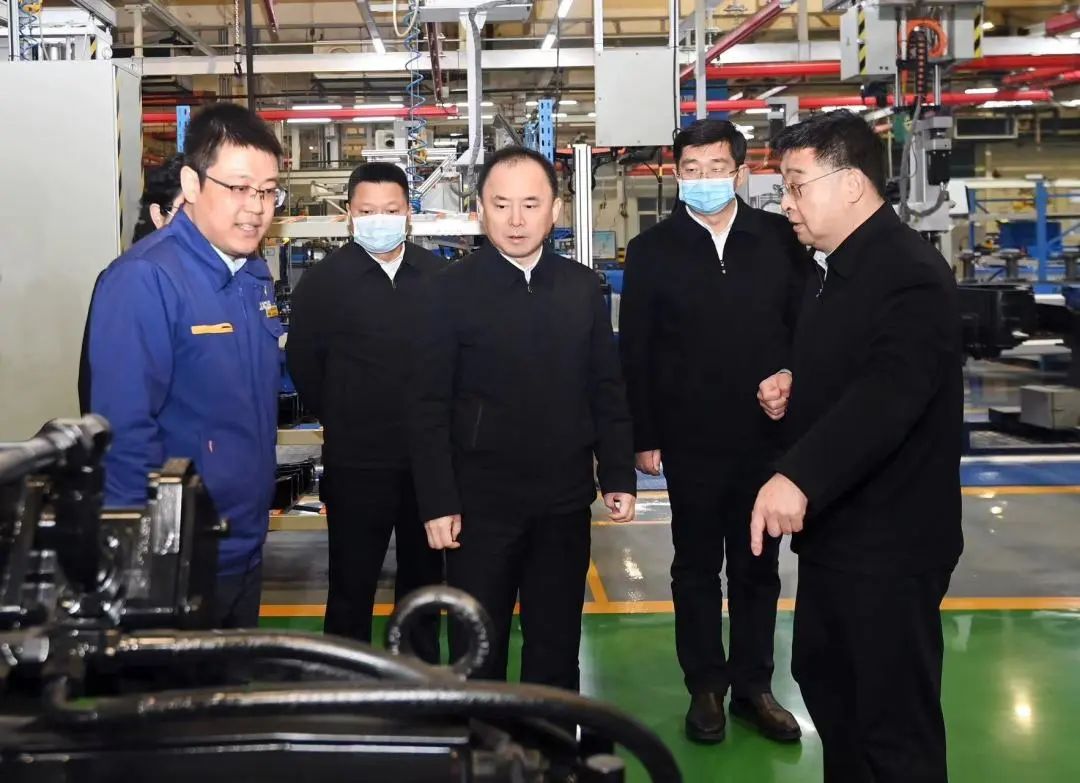 Song Lewei, Secretary of the Municipal Party Committee, Conducted a Special Investigation in XCMG: Promoting the Construction Machinery Industry to Accelerate Towards the Middle and High-end, and Striving to Build an Independent and Controllable World-cla