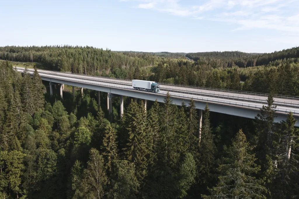 Let's take a look at the strength of electric trucks with Wo.