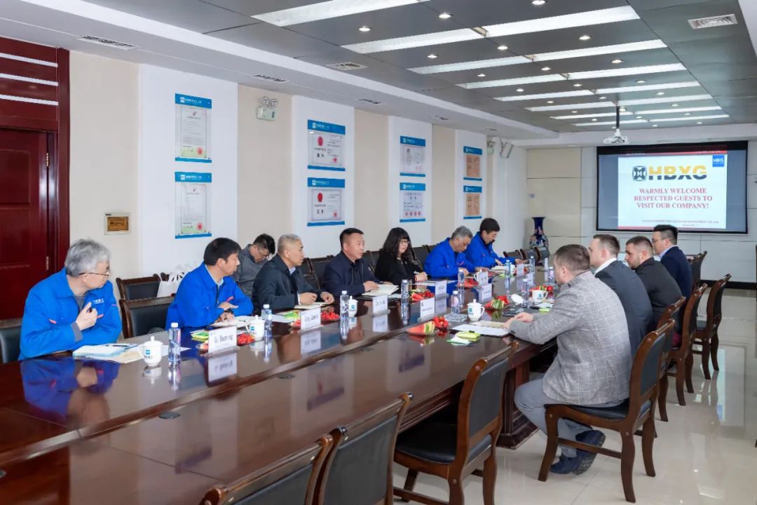 Russian customers visit Dahe Xuangong Equipment Co., Ltd.