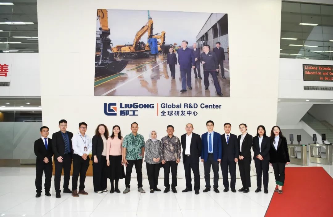 Deepening Overseas School-enterprise Cooperation | Indonesian Cultural Counselor in China Visits Liugong