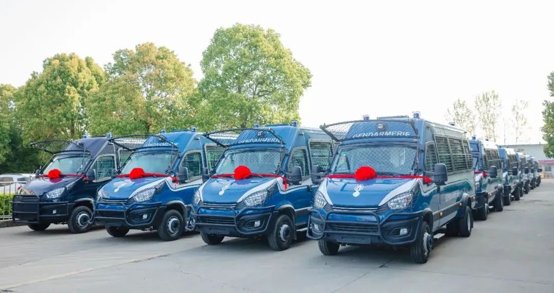 Bulk export overseas! Yuchai Dongte Delivers the First Batch of Special Vehicles