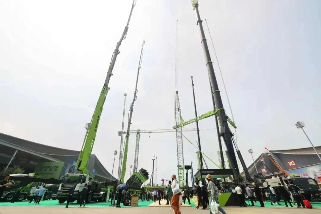 The Third Changsha International Construction Machinery Exhibition Opens! Zoomlion's star products explode popularity on the first day