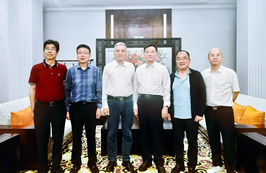 President Su Zimeng and his delegation went to Hangzhou Metong Heavy Machinery for investigation