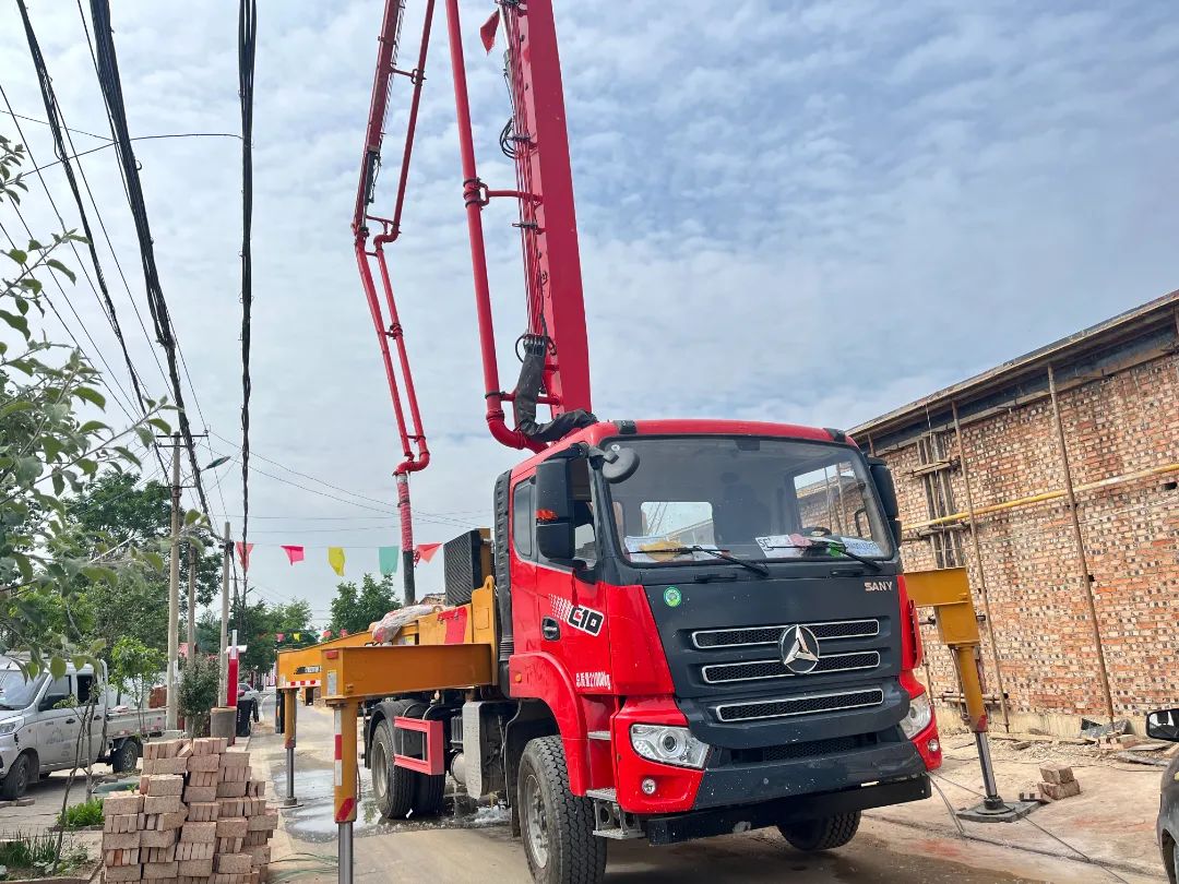 Small stature, big achievement! Take you to explore the secret of creating wealth in cities and towns: Sany 32-meter pump truck!