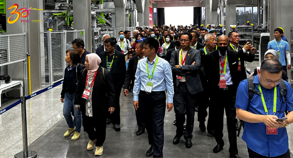 The Malaysian Delegation Visited Zoomlion as a Gift to the New Era of Science and Technology