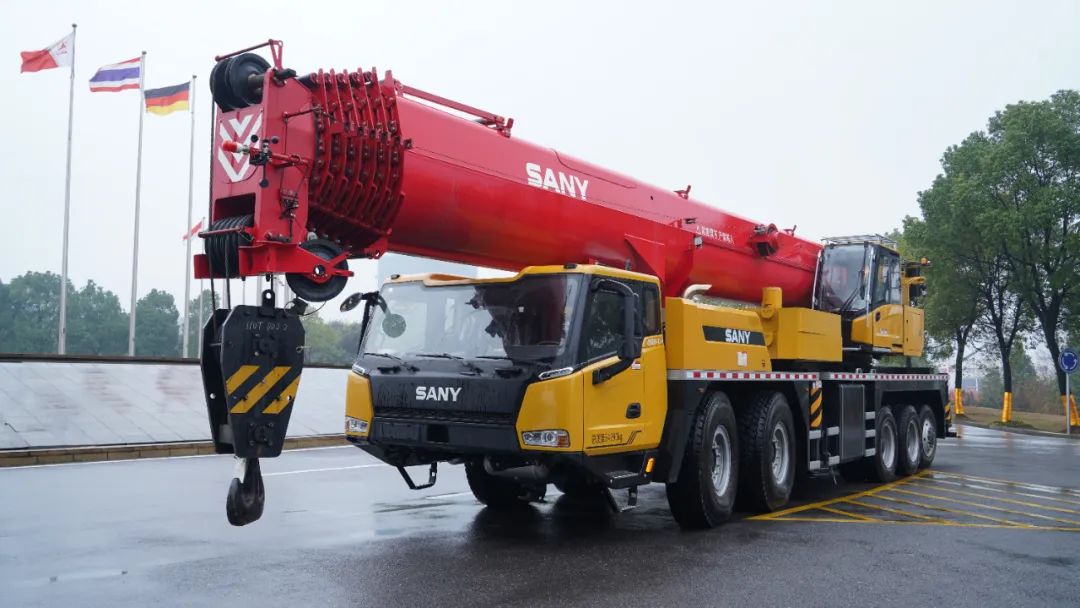 Why does Sany's 130-ton truck crane insist on a single launch?