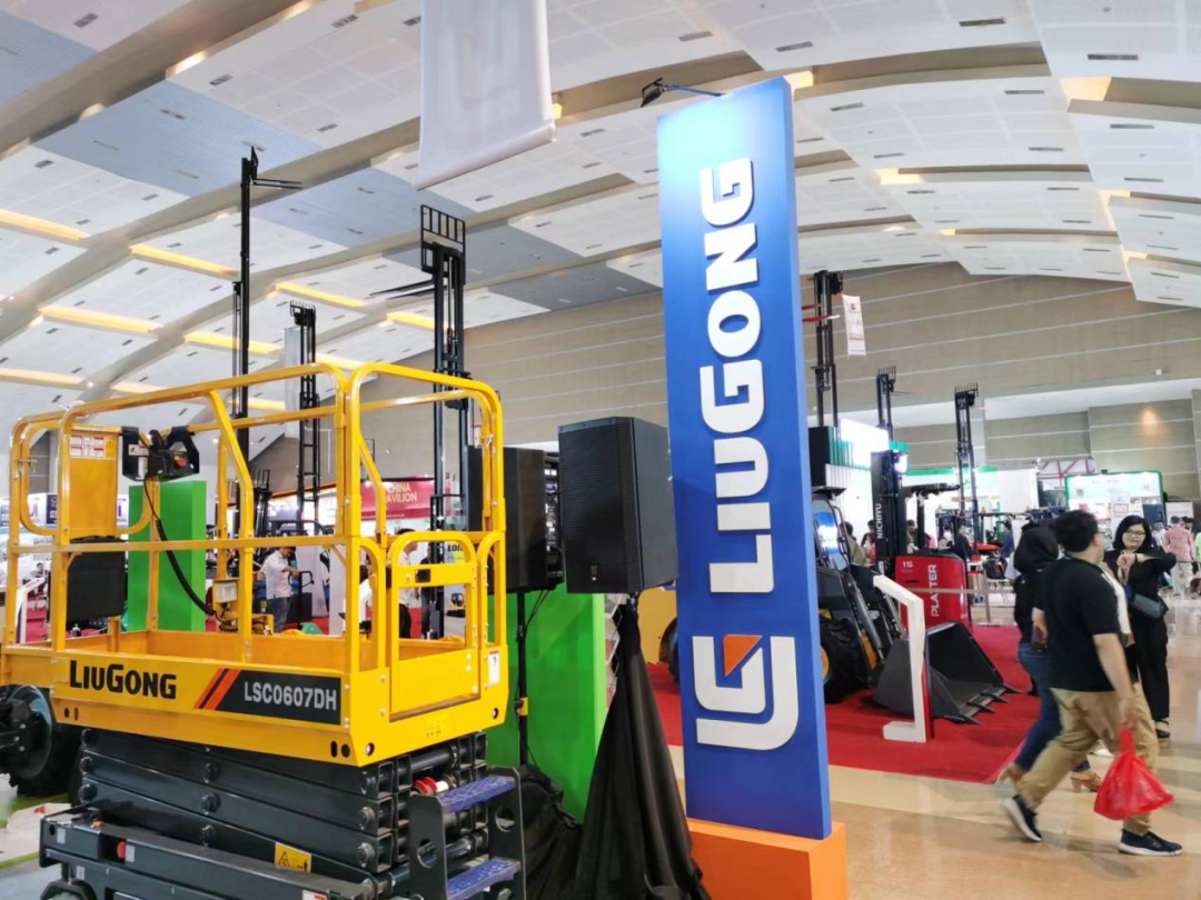 SUSTANABLE SOLUTION | Liugong Material Handling Products Unveiled at Indonesia Logistics Equipment Show 2023