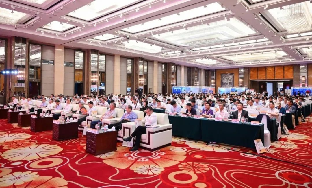 Big bore Engineering Well (Pile) Technology Summit | Yutong Heavy Equipment: Adhere to the Road of Electric Development