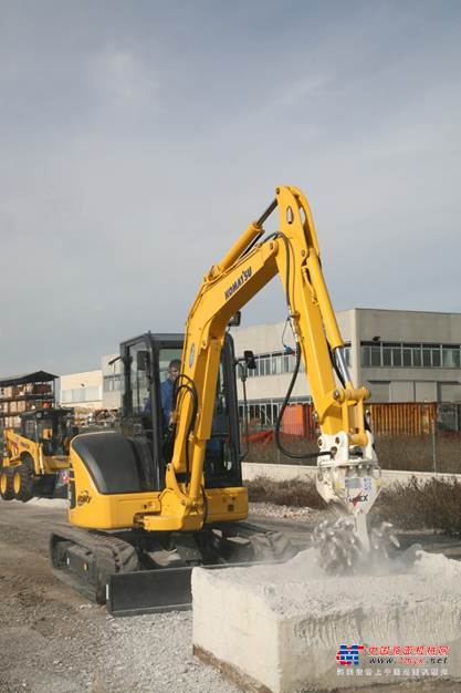 Look, with these accessories, micro-excavation will become a "little star" of road maintenance.