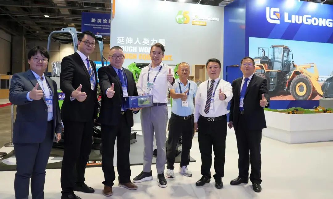 Liugong: Smart Green Machinery Helps Macao Municipal Construction