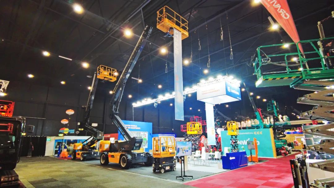 World Premiere! Liugong's New Products Appeared at the International Aerial Work Machinery Exhibition