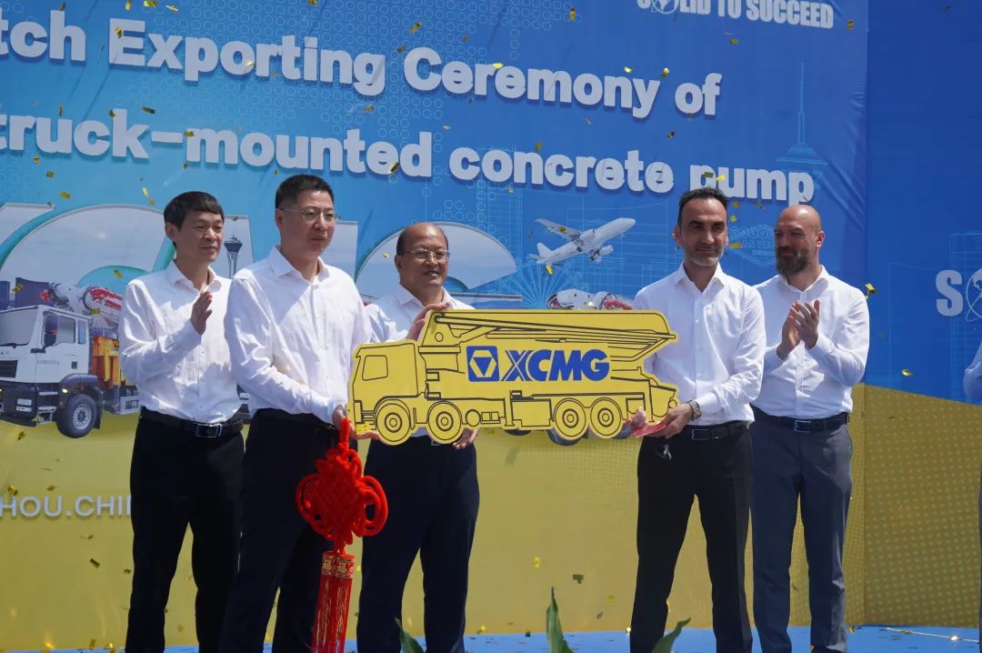 "One belt and one road" speed up! XCMG Pump Truck "Organizing Groups to Go to Sea"!