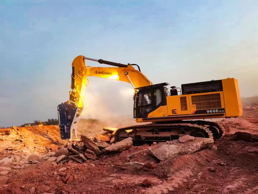 Engineer Liu: Full of dry goods! Summer Excavator Maintenance Guide get