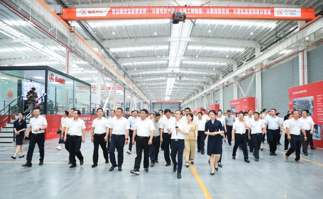 Cao Puhua, Secretary of Yueyang Municipal Party Committee, led a team to inspect Sany Construction Miluo Industrial Park