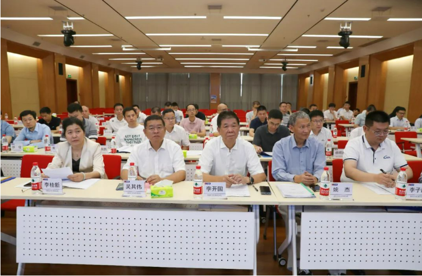 The General Meeting of Gas Automobile Branch of China Association of Automobile Manufacturers was held in Yuchai, and Yuchai was elected as the vice chairman unit.